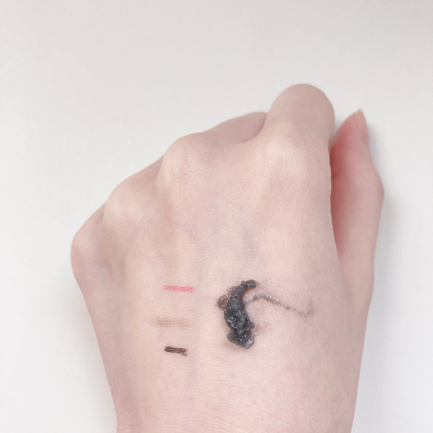 パーフェクトワンフォーカス スムースクレンジングバーム ディープブラック/PERFECT ONE FOCUS/クレンジングバームを使ったクチコミ(3枚目)