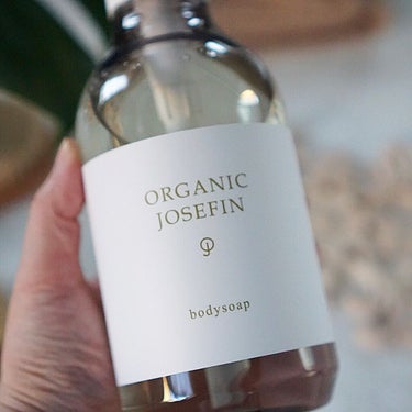 ORGANIC JOSEFIN オーガニックジョセフィン ボディソープ のクチコミ「・
・
ハンドソープとしても使えて
インテリアに馴染む
シンプルなボトルデザインの
ボディソー.....」（2枚目）