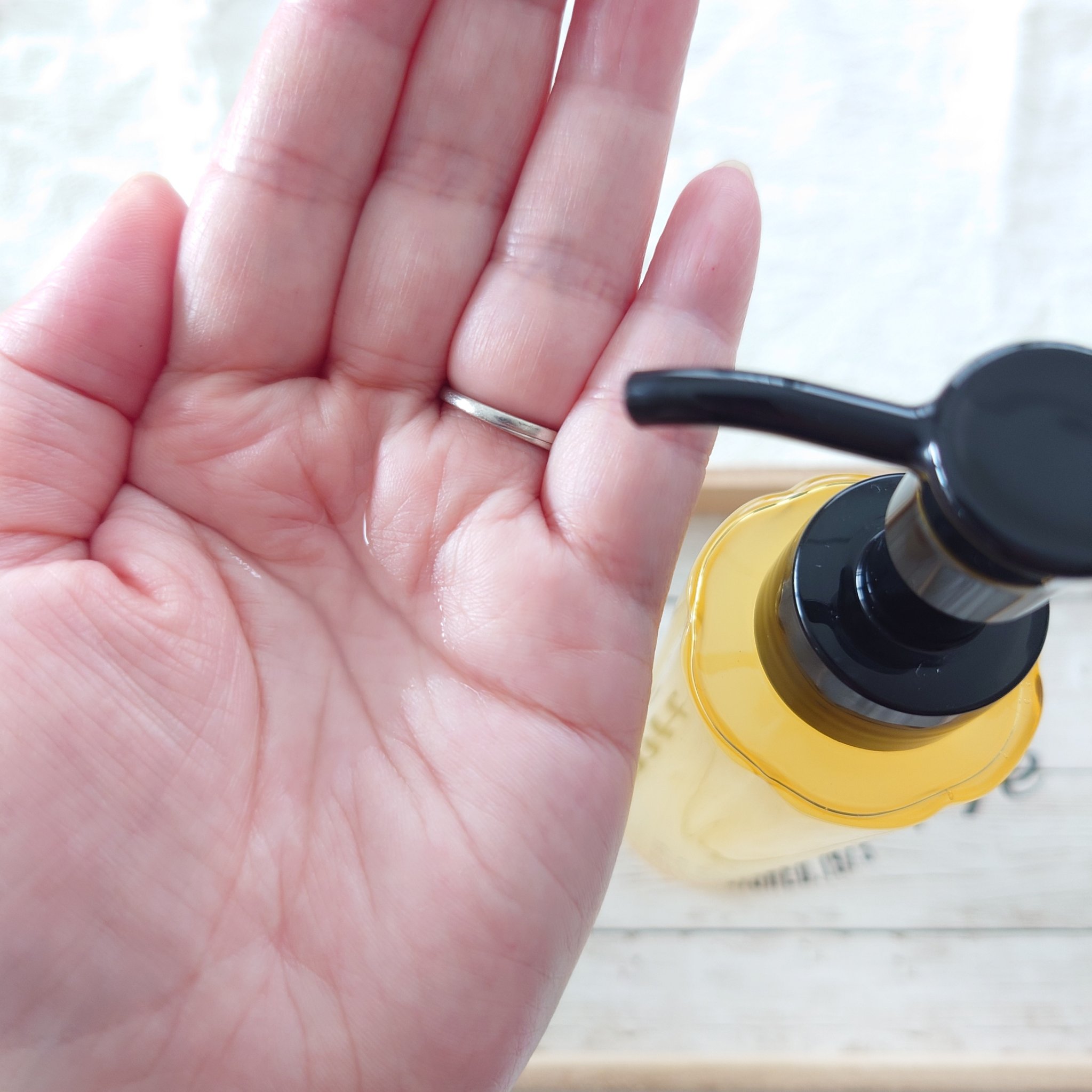 スキンクリア クレンズ オイル ＜アロマタイプ＞/アテニア/オイルクレンジングを使ったクチコミ（3枚目）