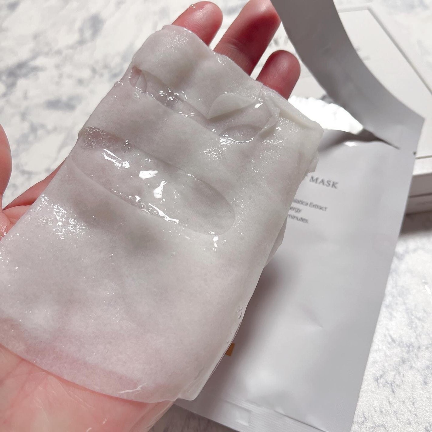 ホワイトトリュフナリシングトリートメントマスク/ダルバ/シートマスク・パックを使ったクチコミ(4枚目)