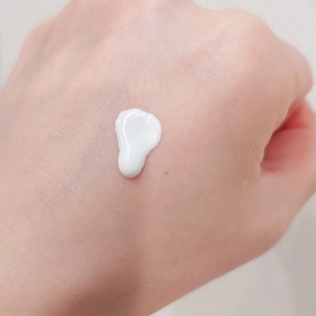 ビオレUV アクアリッチ アクアハイライトローション(水層ハイライトUV)/ビオレ/日焼け止めローションを使ったクチコミ(3枚目)