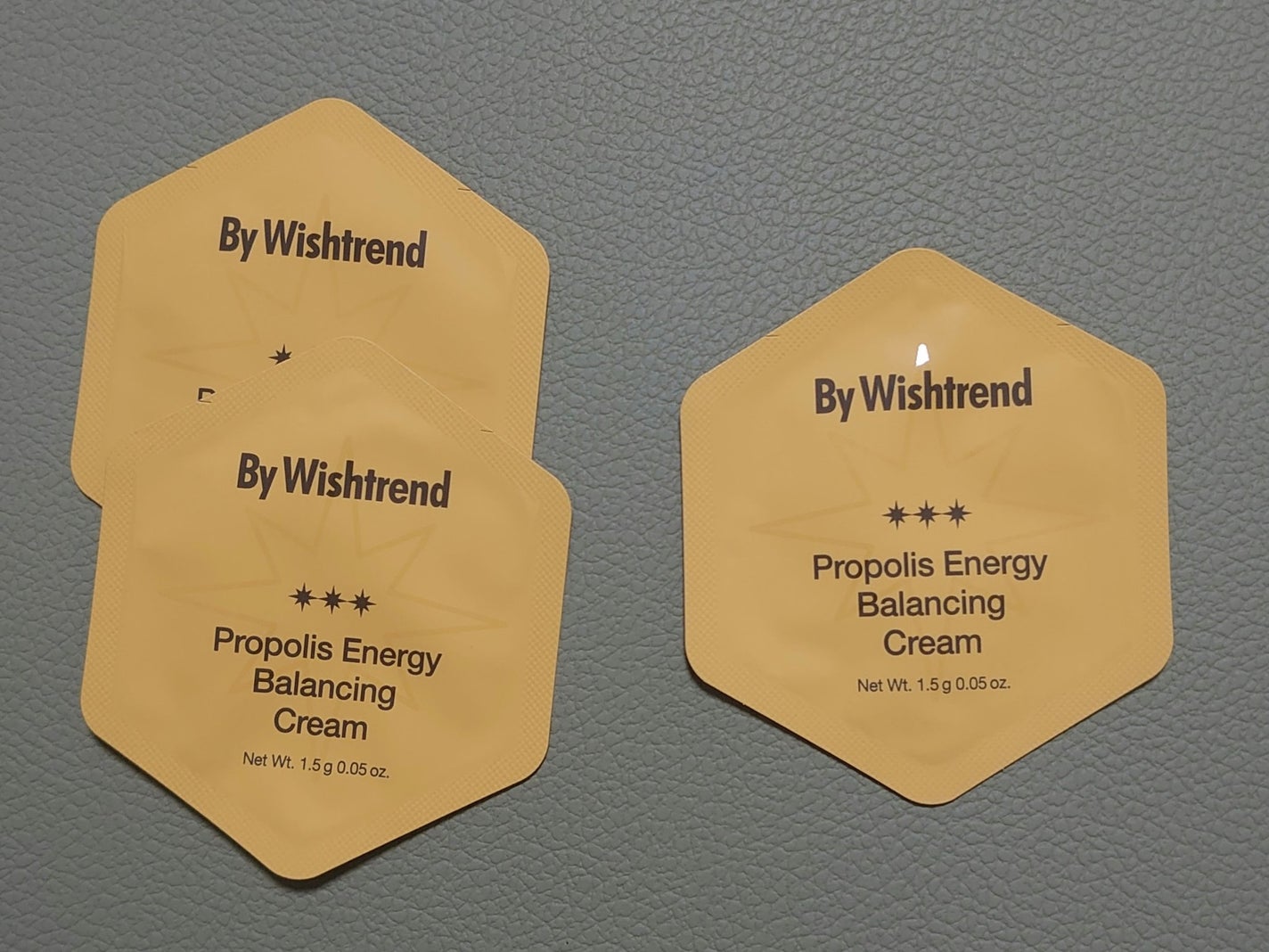 プロポリスエナジーバランシングクリーム/By Wishtrend/フェイスクリームを使ったクチコミ(1枚目)