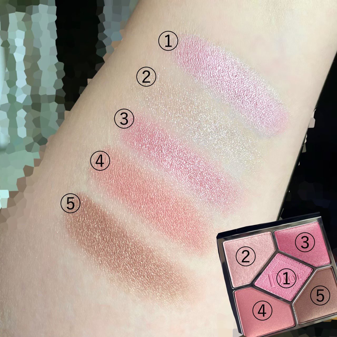 スティロ ルミエール ルガール 567 サンティユマン/CHANEL/リキッドアイシャドウを使ったクチコミ（3枚目）