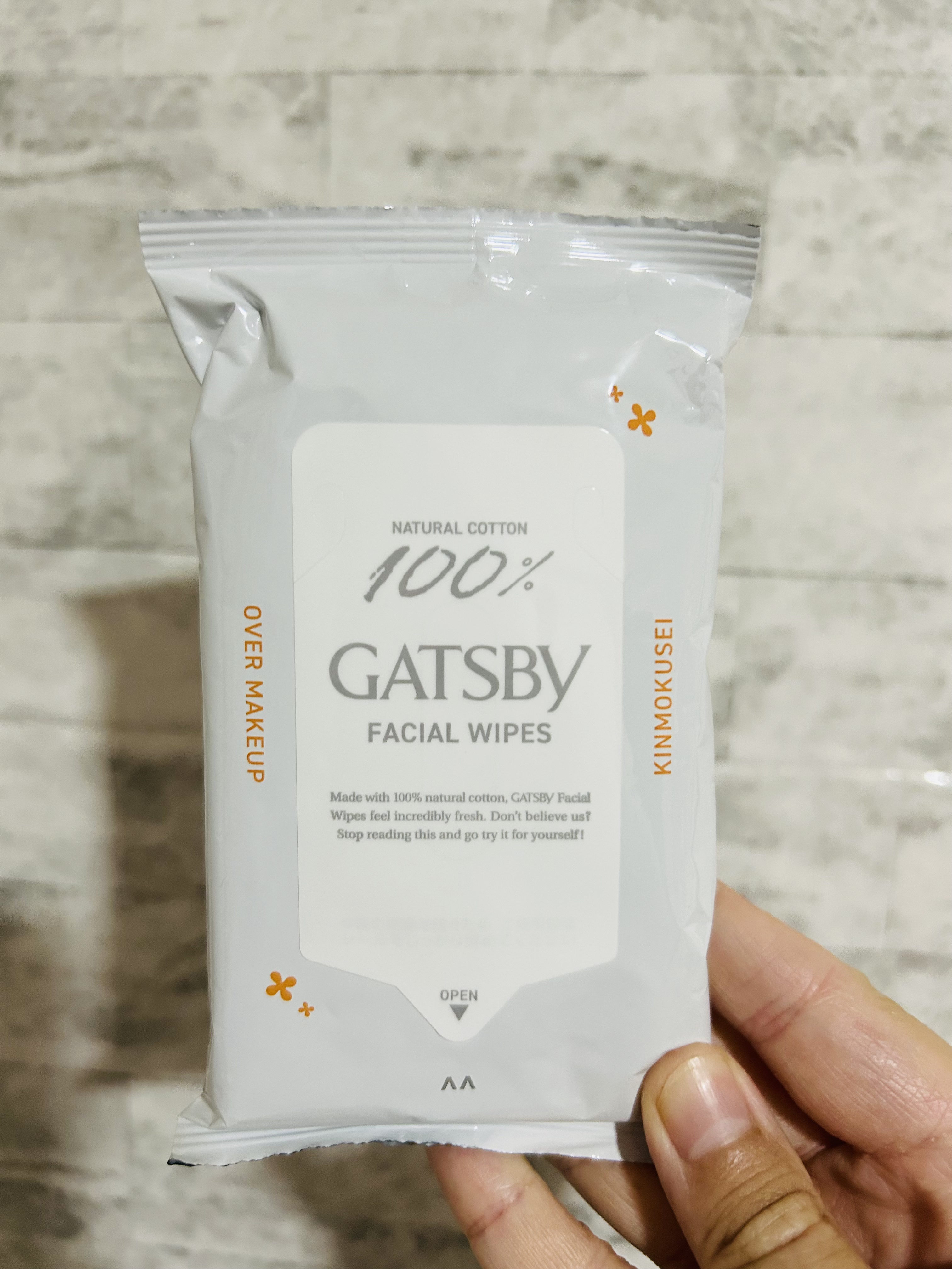 ギャツビー フェイシャルペーパーのクチコミ「GATSBY　メイクの上から使えるフェイシャルペーパー　キンモクセイの香り　15枚入　スギ薬局.....」（2枚目）