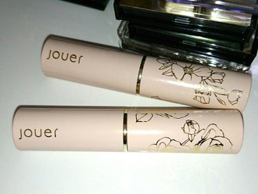 Jouer Cosmetics Jouer Essential Lip Enhancer Shine Balm のクチコミ「jouerのリップです！こちらは去年のBFくらいに購入しました✨


海外ではちょっと珍しい(.....」（1枚目）