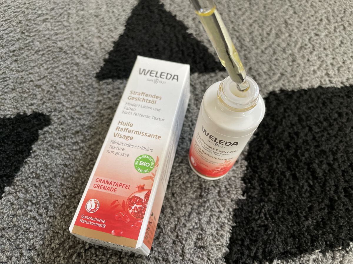 ざくろ フェイシャルオイル/WELEDA/フェイスオイルを使ったクチコミ（3枚目）