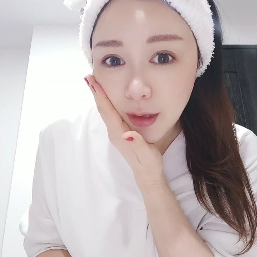 あたりちゃん♥️フォロバ&イイネ返し on LIPS 「🌸GREFASROYALエッセンスローション私は混合肌で乾燥肌..」(4枚目)