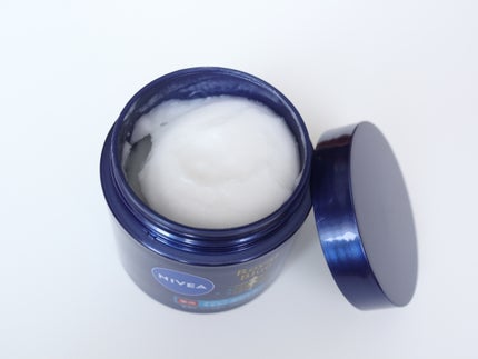 ニベア ロイヤルブルーボディクリーム うるおい密封ケア/ニベア/ボディクリームを使ったクチコミ(2枚目)