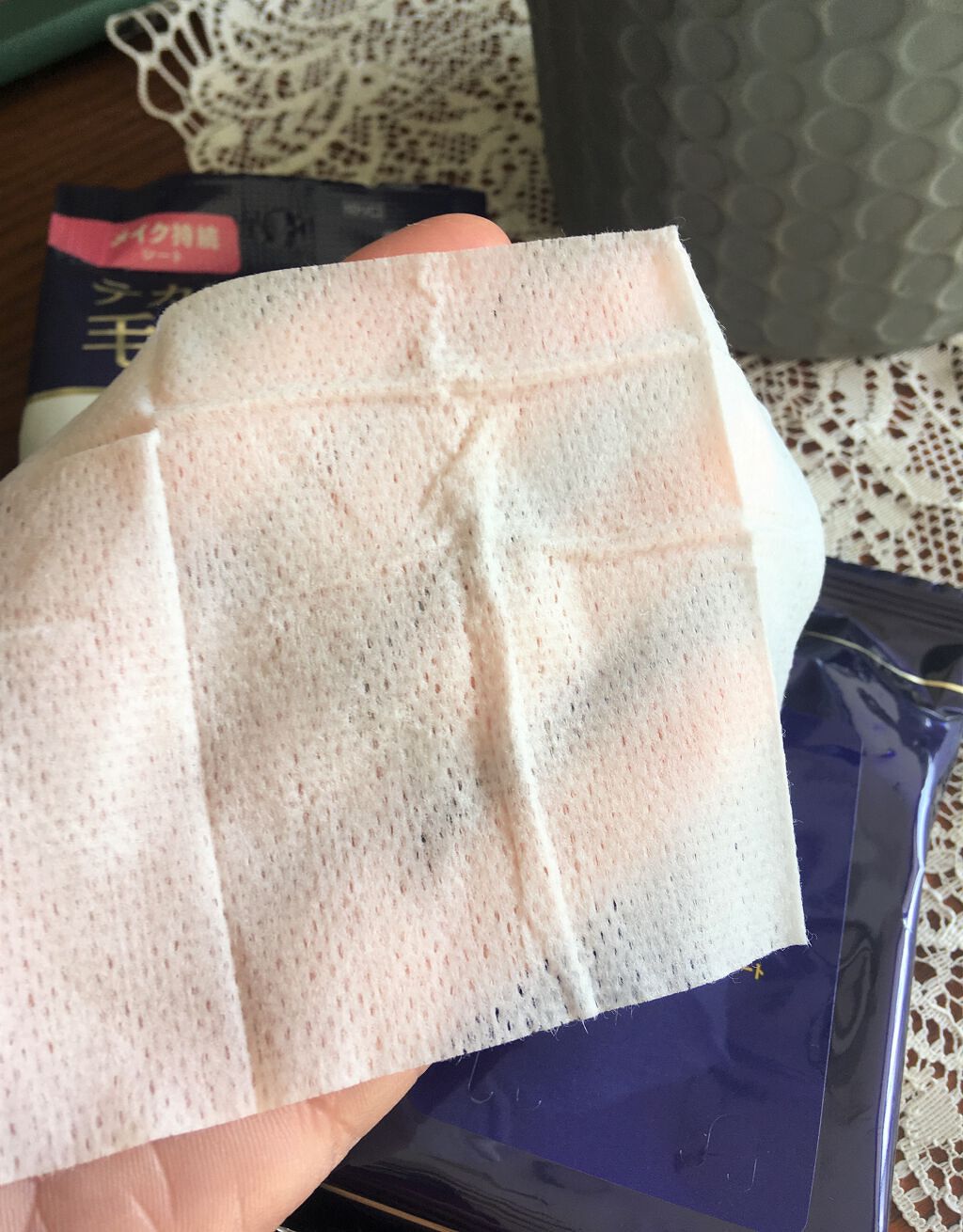 ビオレ メイク持続シート さらマット肌/ビオレ/フェイスシートを使ったクチコミ(3枚目)