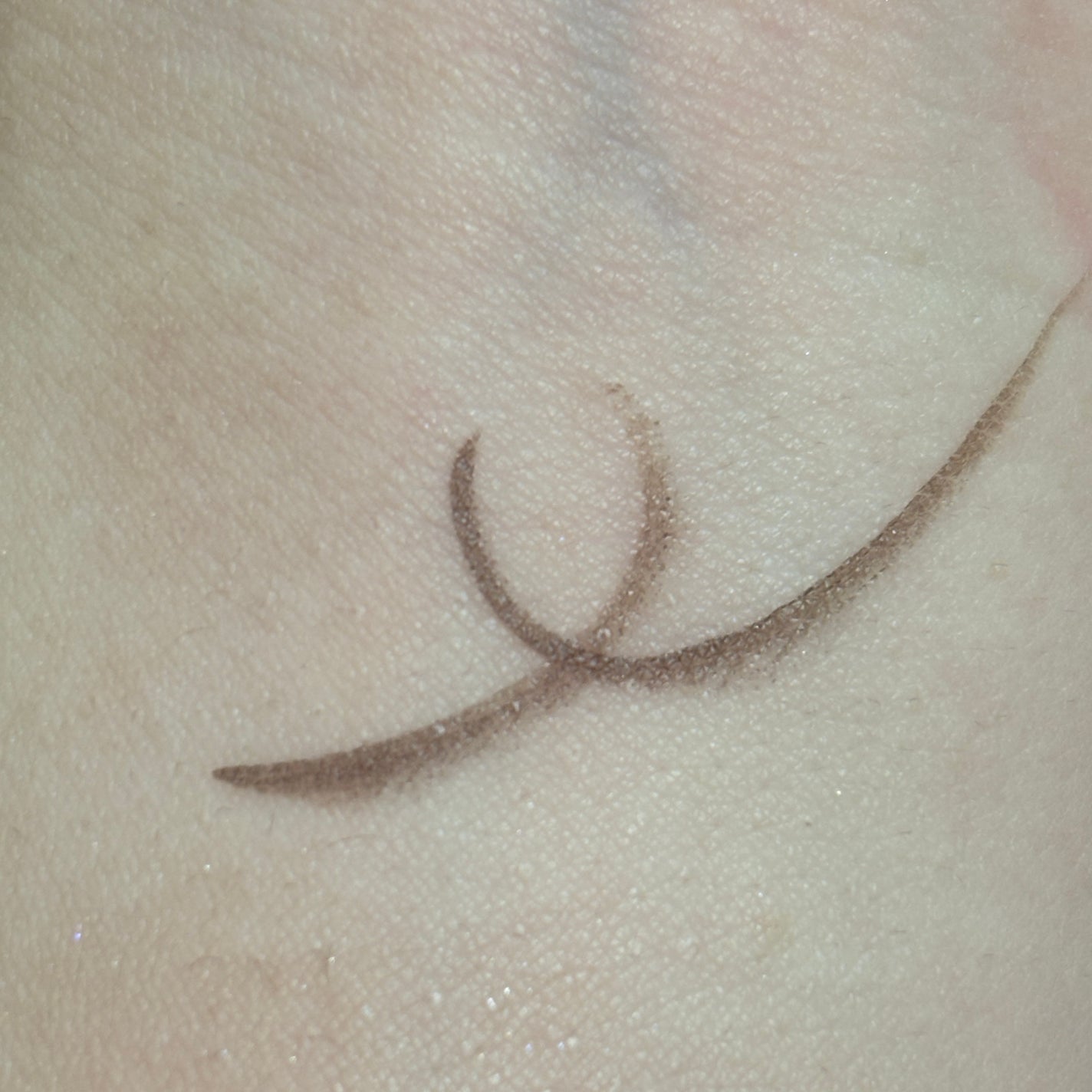 リキッドアイライナーR4/ラブ・ライナー/リキッドアイライナーを使ったクチコミ(2枚目)