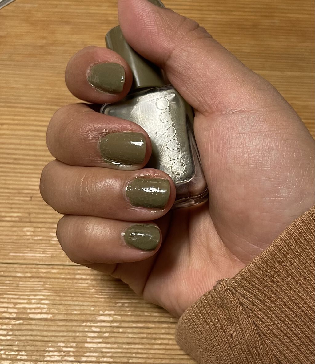 ムードペブルネイル 04 MUD GREEN（マッドグリーン）/rom&nd/マニキュアを使ったクチコミ（1枚目）