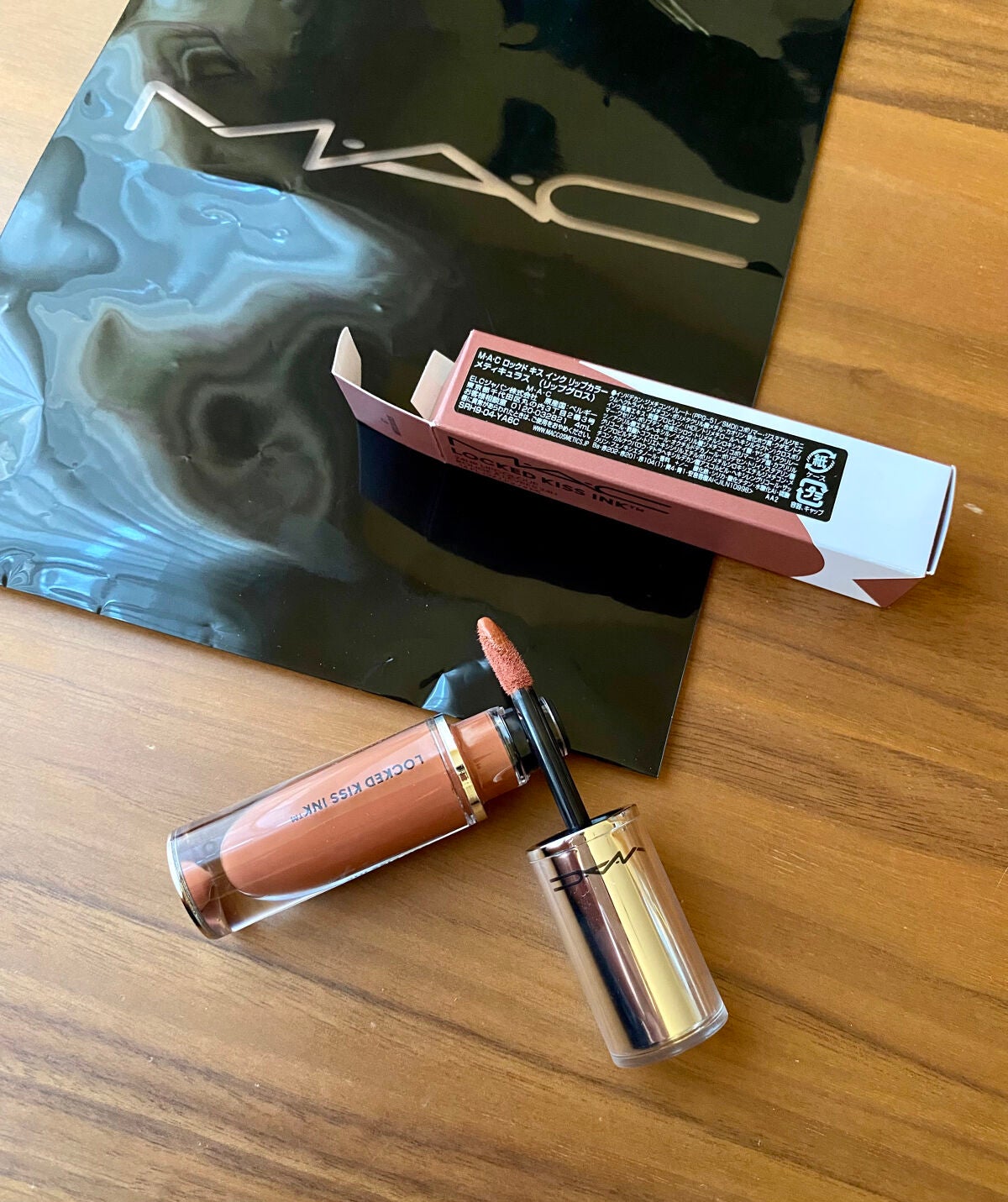 M·A·C ロックド キス インク リップカラー/M・A・C/口紅を使ったクチコミ(2枚目)