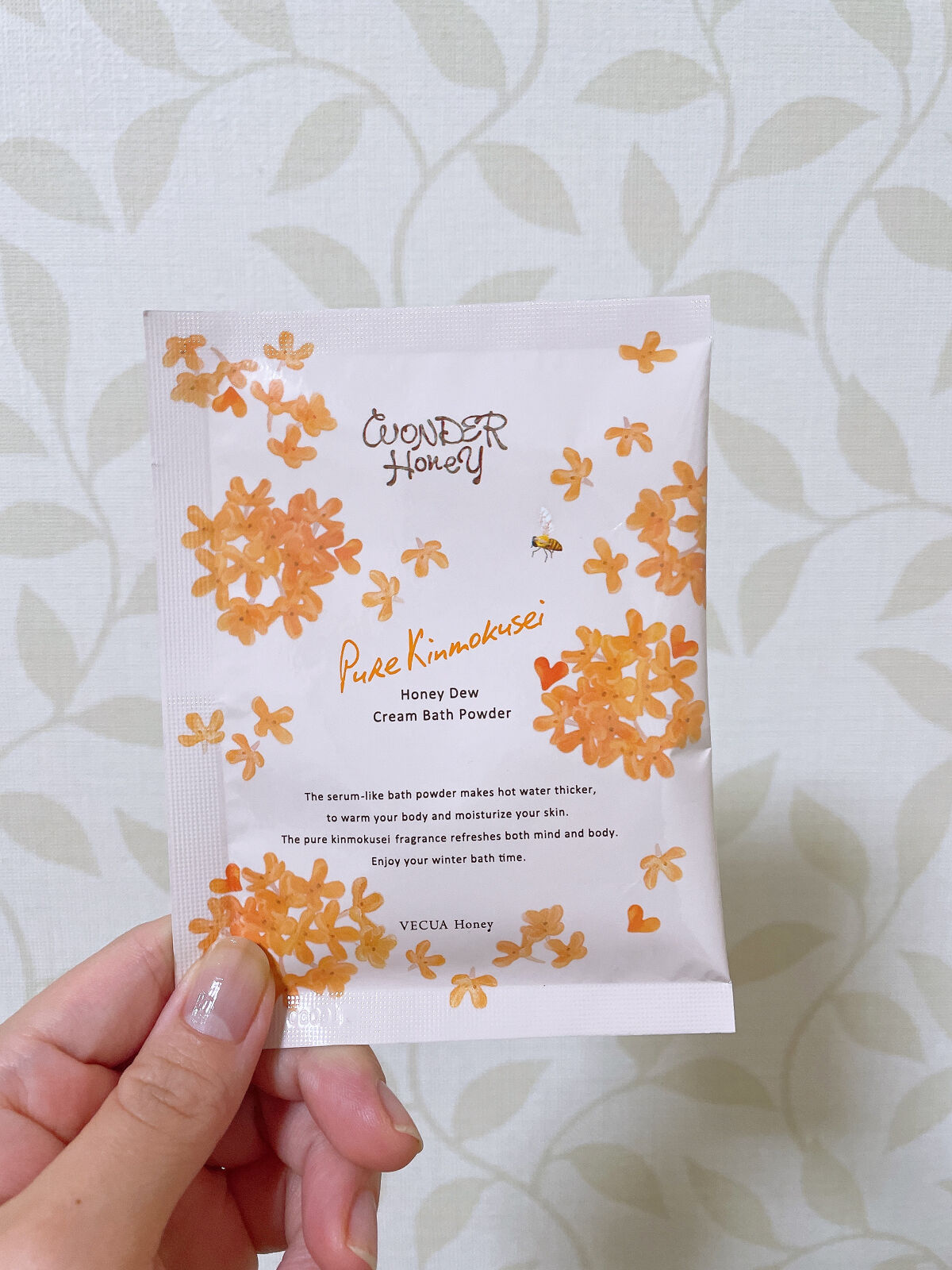 ワンダーハニー　とろとろふんわりクリームバス ピュアキンモクセイ/VECUA Honey/炭酸系入浴剤を使ったクチコミ（1枚目）