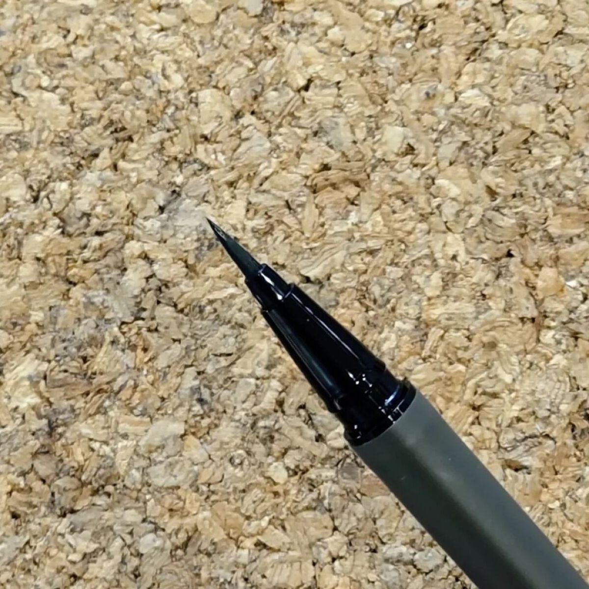 エーメイク マットリキッドアイライナー /A/mAke/リキッドアイライナーを使ったクチコミ(3枚目)