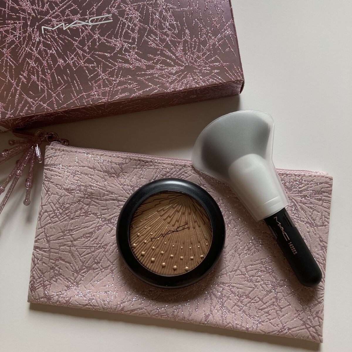 ファイヤーリット キット：ゴールド/M・A・C/メイクアップキットを使ったクチコミ（1枚目）