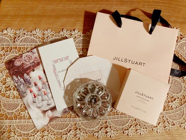 ジルスチュアート ブルームクチュール アイズ/JILL STUART/アイシャドウパレットを使ったクチコミ（1枚目）