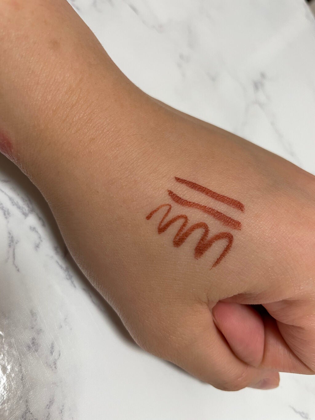 スキルレスライナー/LUMIURGLAS/リキッドアイライナーを使ったクチコミ(2枚目)