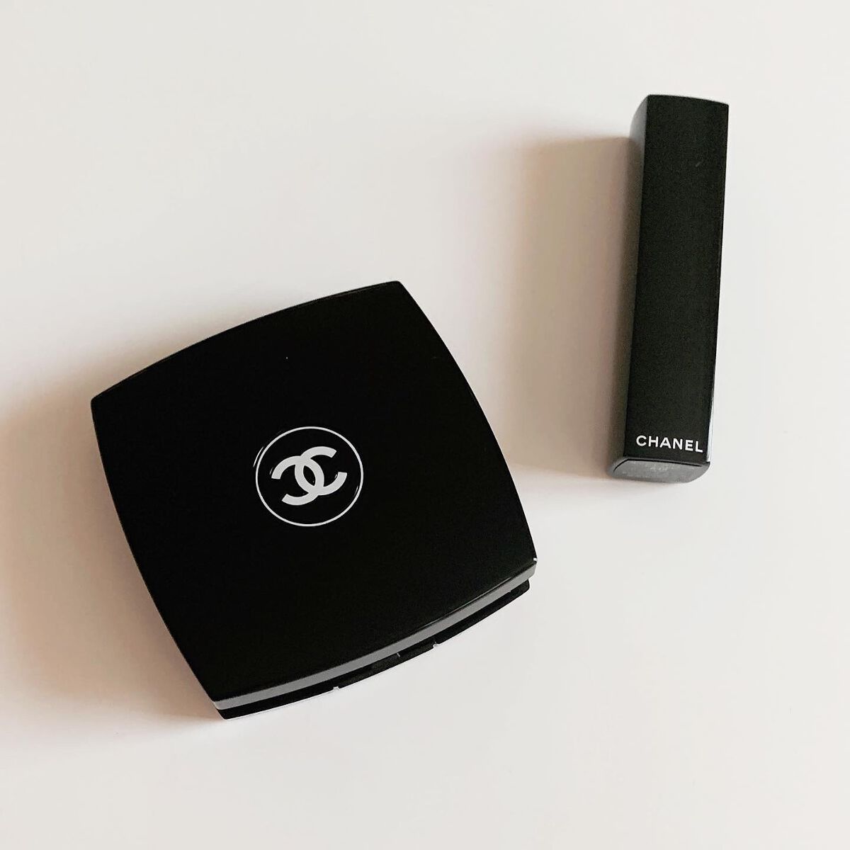 シャネル ラ パレット スルスィル ドゥ シャネル N 02 ミディアム シャネル / ラ パレット スルスィル ドゥ シャネル N 02