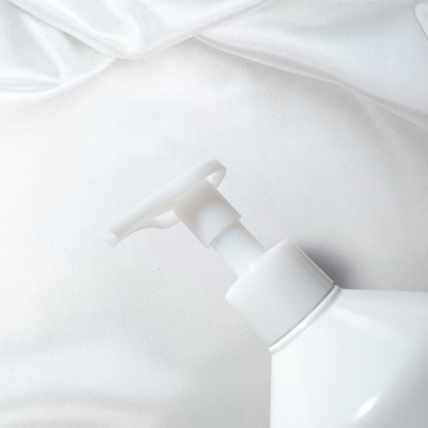 プレミアムモイスチャーボディクリーム/Laeisis/ボディクリームを使ったクチコミ(2枚目)