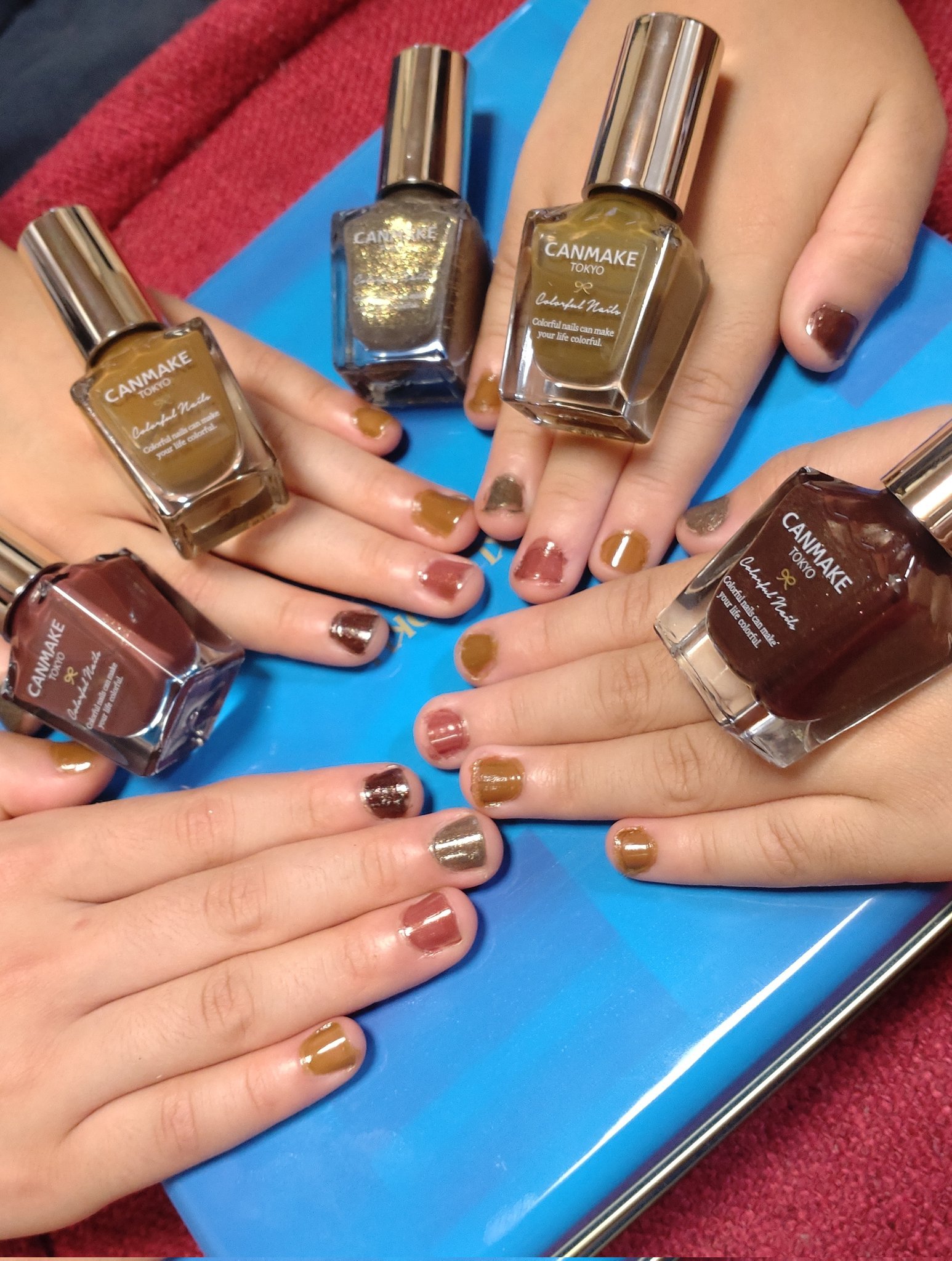 カラフルネイルズ/キャンメイク/マニキュアを使ったクチコミ（3枚目）