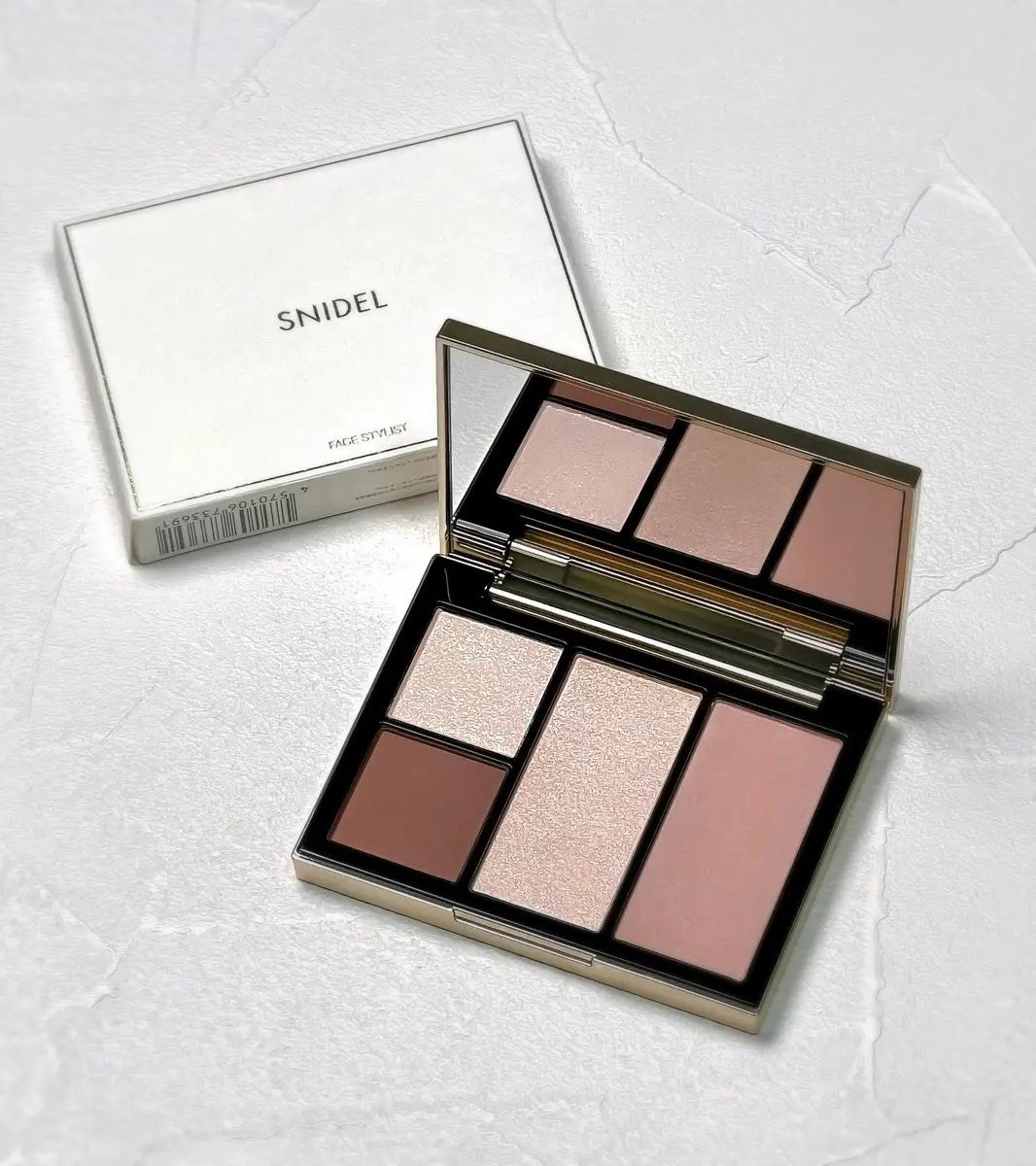 フェイス スタイリスト/SNIDEL BEAUTY/アイシャドウパレットを使ったクチコミ(2枚目)