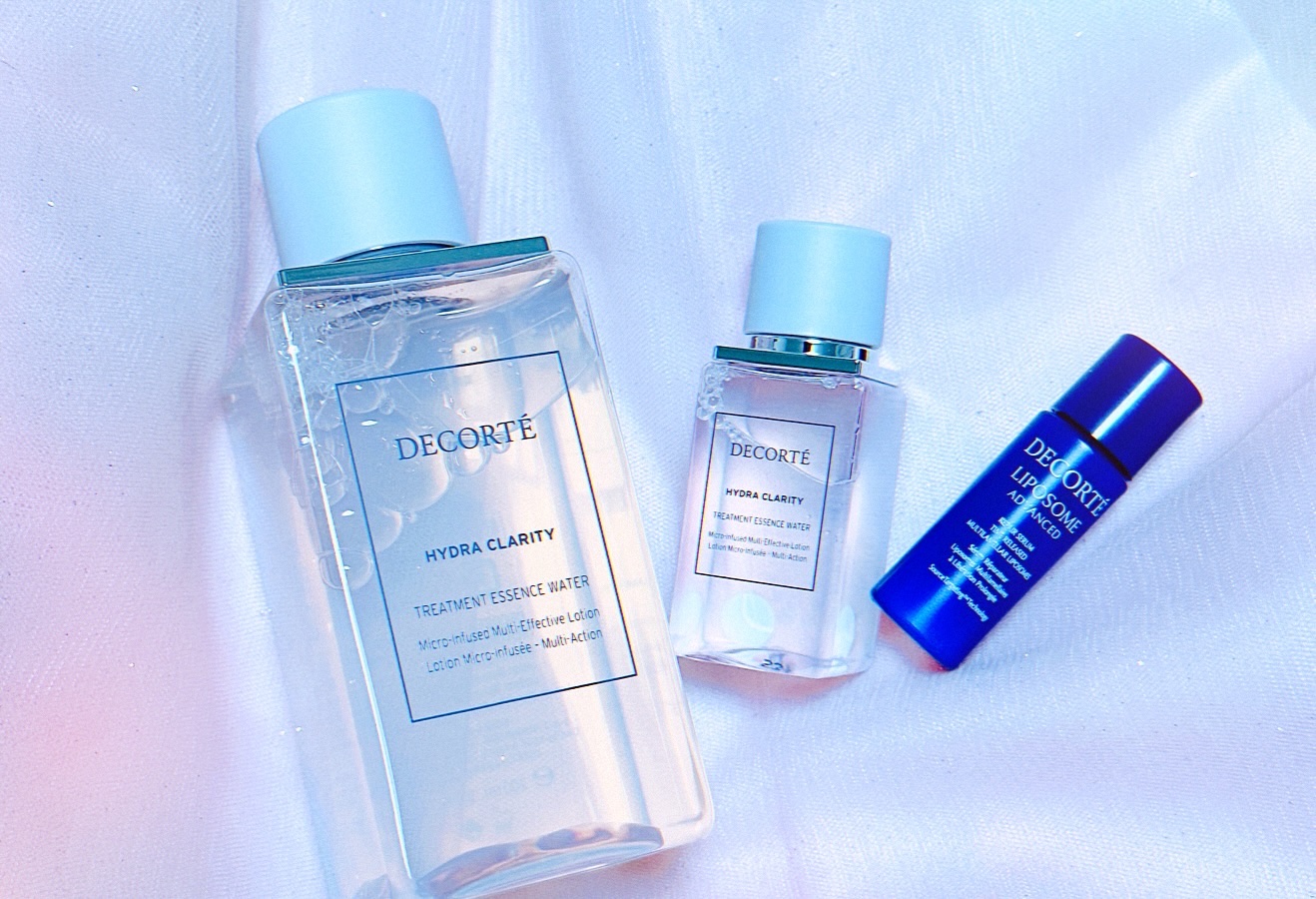 ・・・・・・・・・・・・・・・・・・・・

#デコルテ
#イドラクラリティ
#薬用トリートメントエッセンスウォーター 

容量200ml
医薬部外品

角プラボトルの可愛いさといい
バシャバシャ使ってもコスパ良き
デコルテの薬用トリートメン