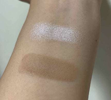 aliko on LIPS 「DAISOURGRAMUGハイライトパウダーURGRAUGシェ..」(4枚目)