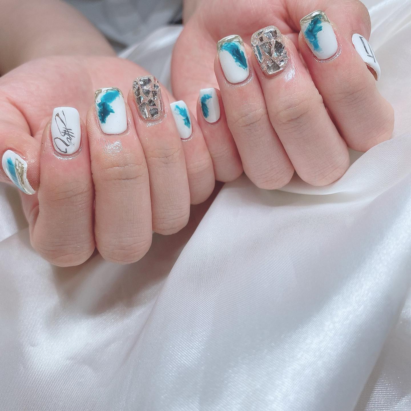 #推しネイル,#NCTネイル,#ロゴネイル,#もやもやネイル,#ミラーネイル,#緑ネイル,#絵画ネイル,#スクエアネイル,#トレンドネイル,#ニュアンスネイルのネイルデザイン