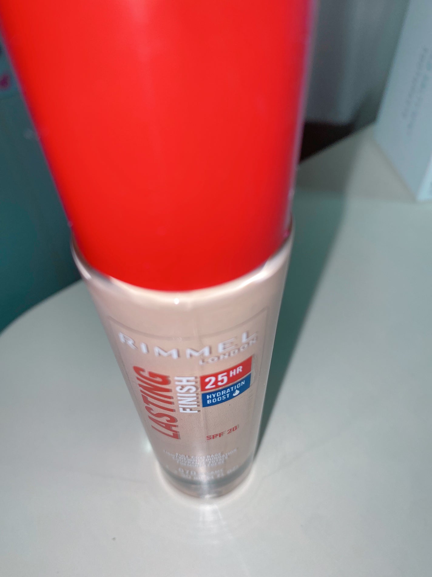 ラスティングフィニッシュ ファンデーション/リンメル ロンドン/リキッドファンデーションを使ったクチコミ(1枚目)