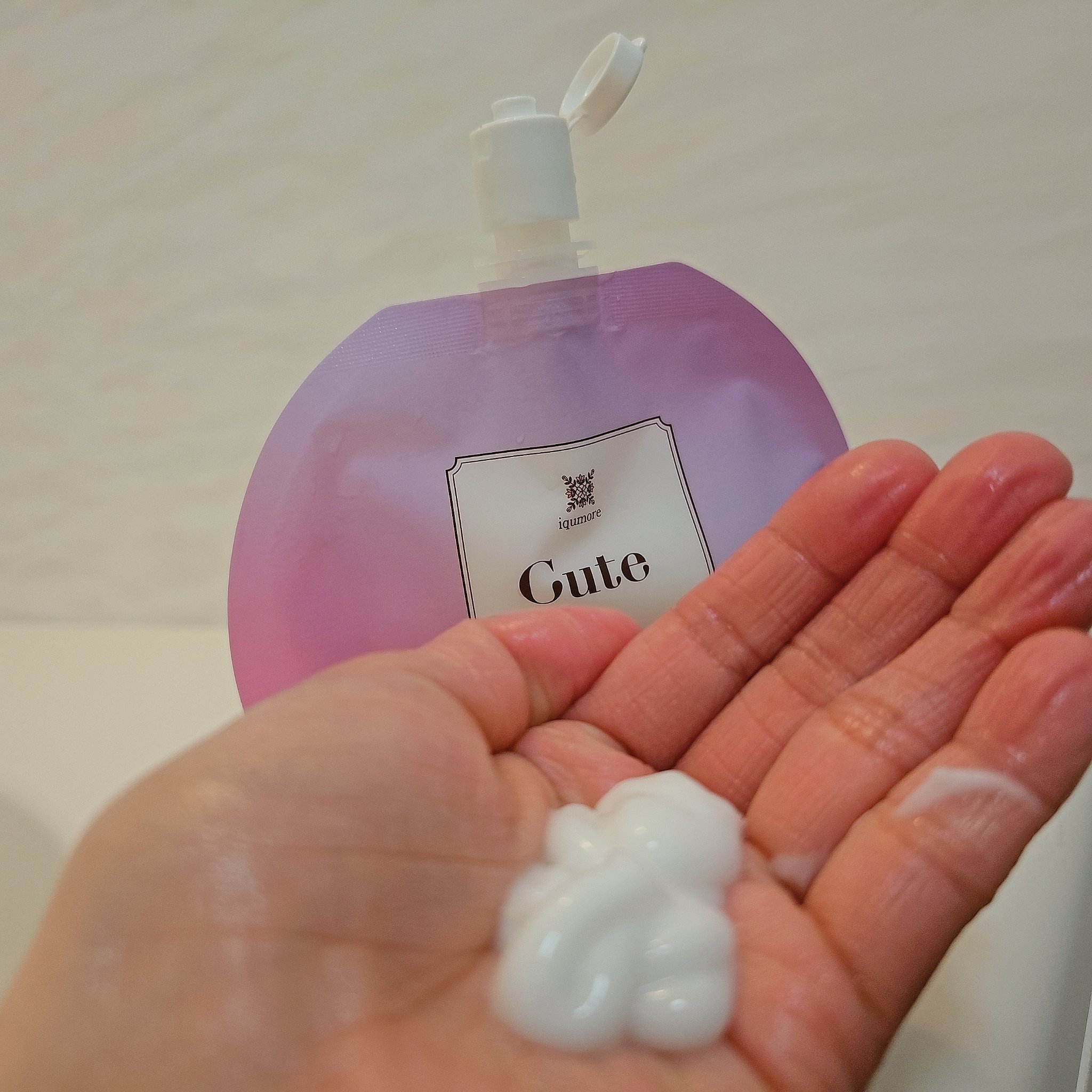 イクモアキュートオーロラヘアマスク/iqumore/ヘアマスク・ヘアパックを使ったクチコミ（2枚目）