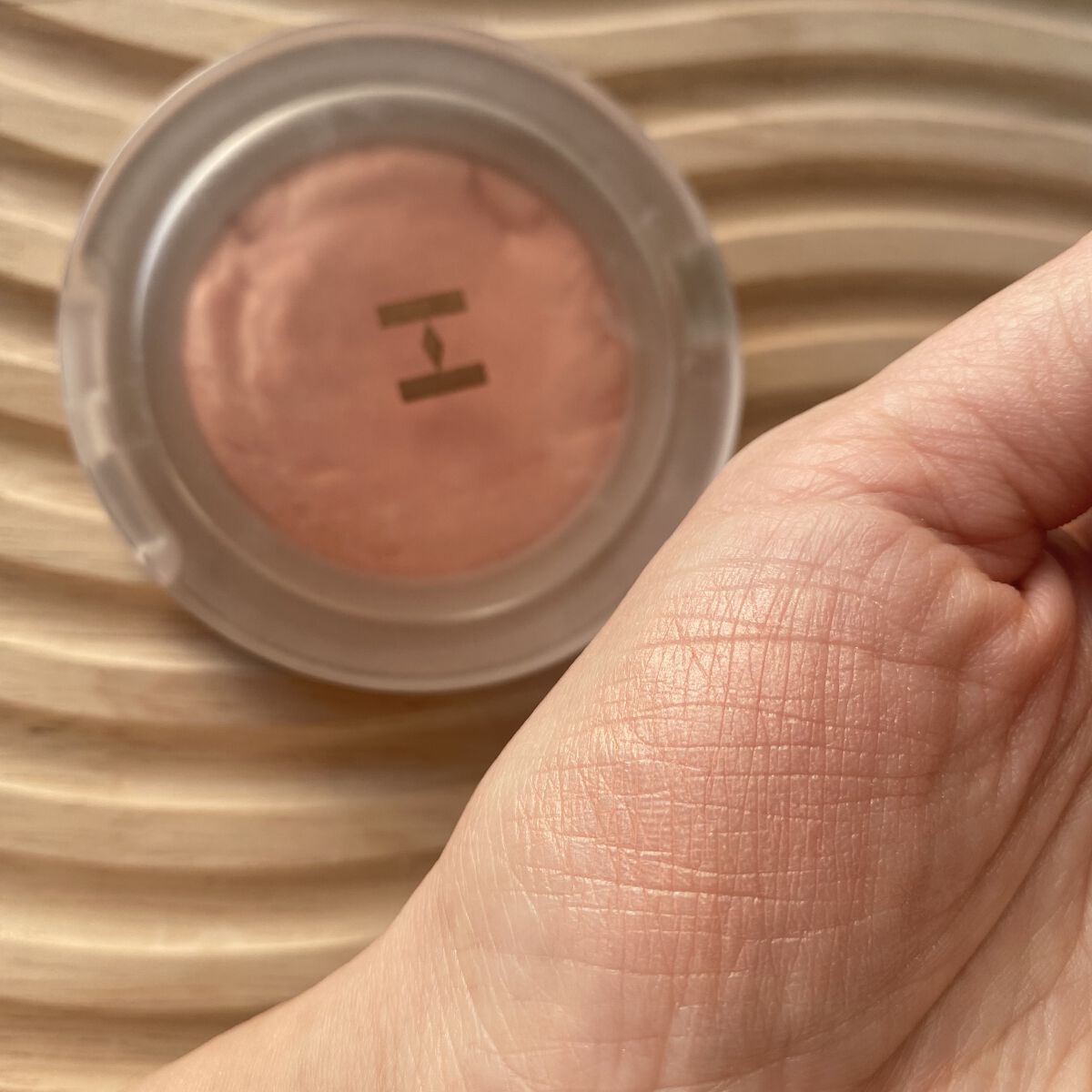 トゥルーディメンショングロウチーク/hince/パウダーチークを使ったクチコミ（2枚目）