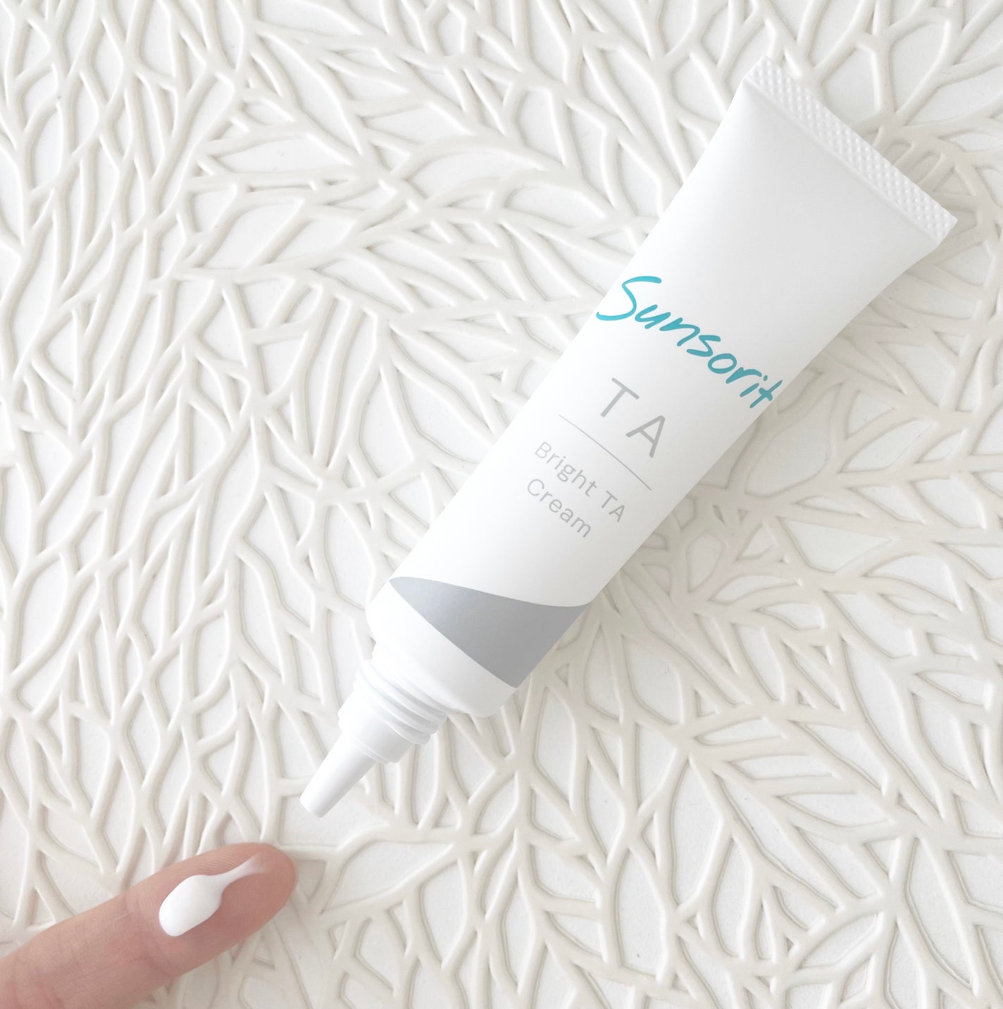 ブライトTAクリーム【医薬部外品】/サンソリット/フェイスクリームを使ったクチコミ(4枚目)