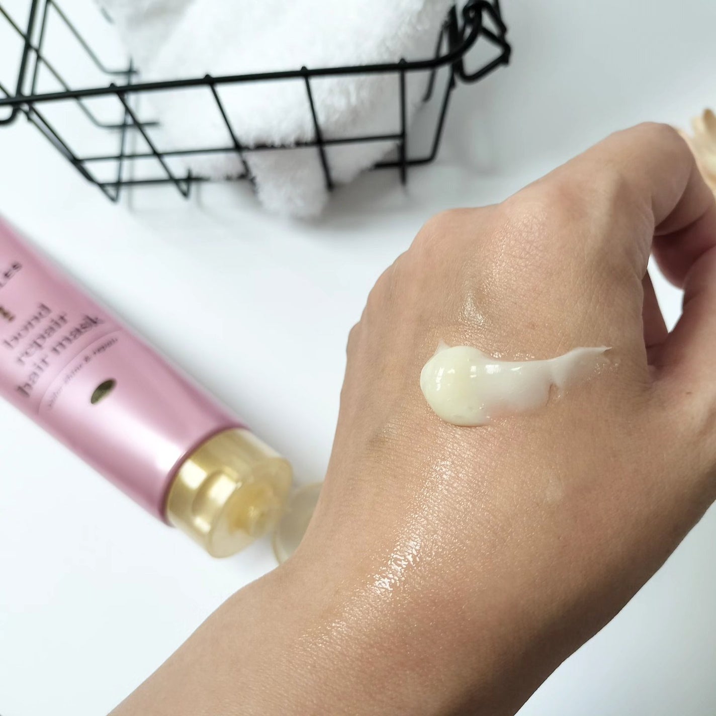 ボンドリペアシリーズ カラーシャイン&リペア ヘアマスク/パンテーン/ヘアマスク・ヘアパックを使ったクチコミ(4枚目)