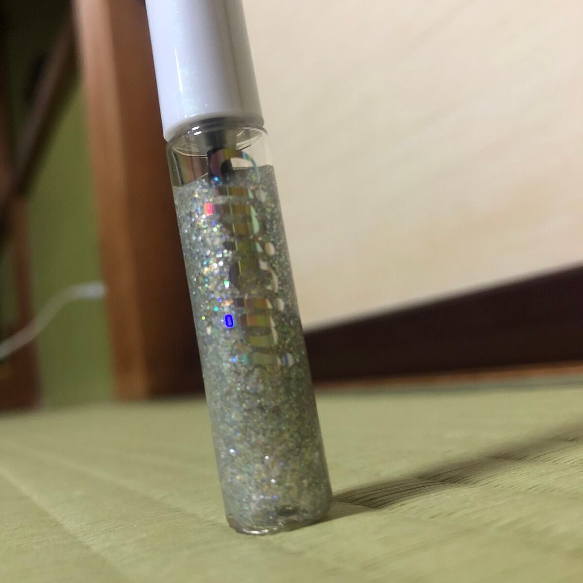 グリッター イルミネーションライナー R/CipiCipi/リキッドアイライナーを使ったクチコミ(2枚目)