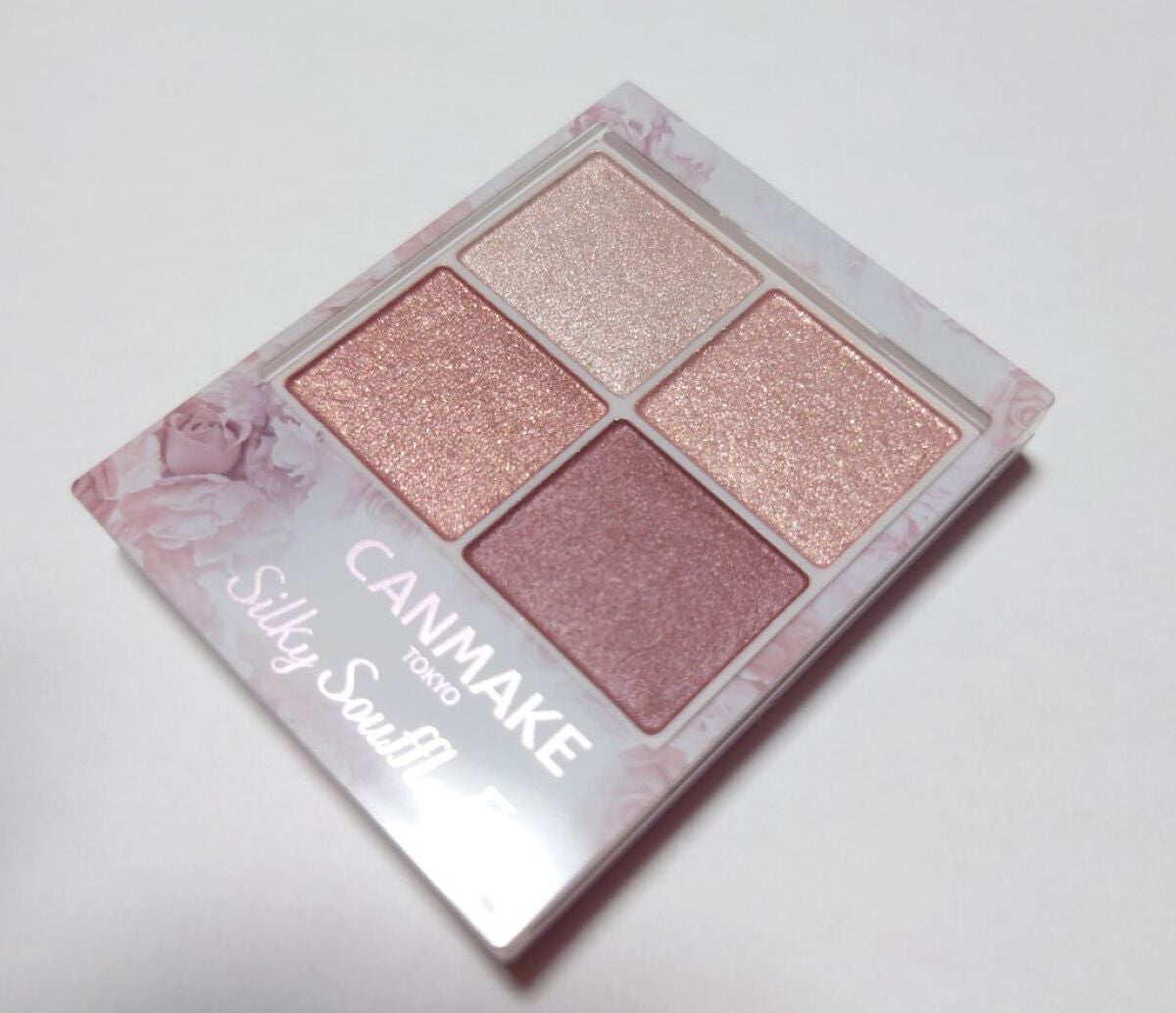 シルキースフレアイズ/キャンメイク/アイシャドウパレットを使ったクチコミ(2枚目)