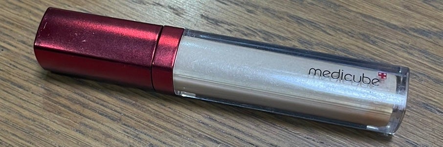 レッドコンシーラー/MEDICUBE/リキッドコンシーラーを使ったクチコミ(1枚目)