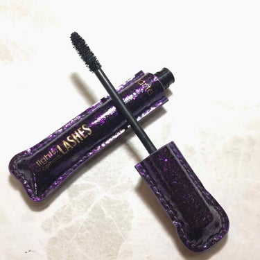 tarte lights  camera lashes™ 4-in-1 mascaraのクチコミ「tarteのマスカラです。

日本上陸前にセフォラの通販で購入しました。

○ブラシは少しだけ.....」（1枚目）