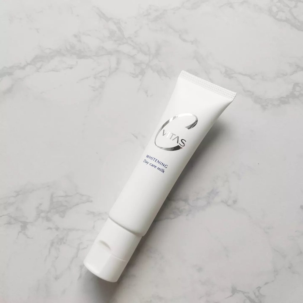 ホワイトニング デイケアミルク/CVITAS/乳液を使ったクチコミ（2枚目）