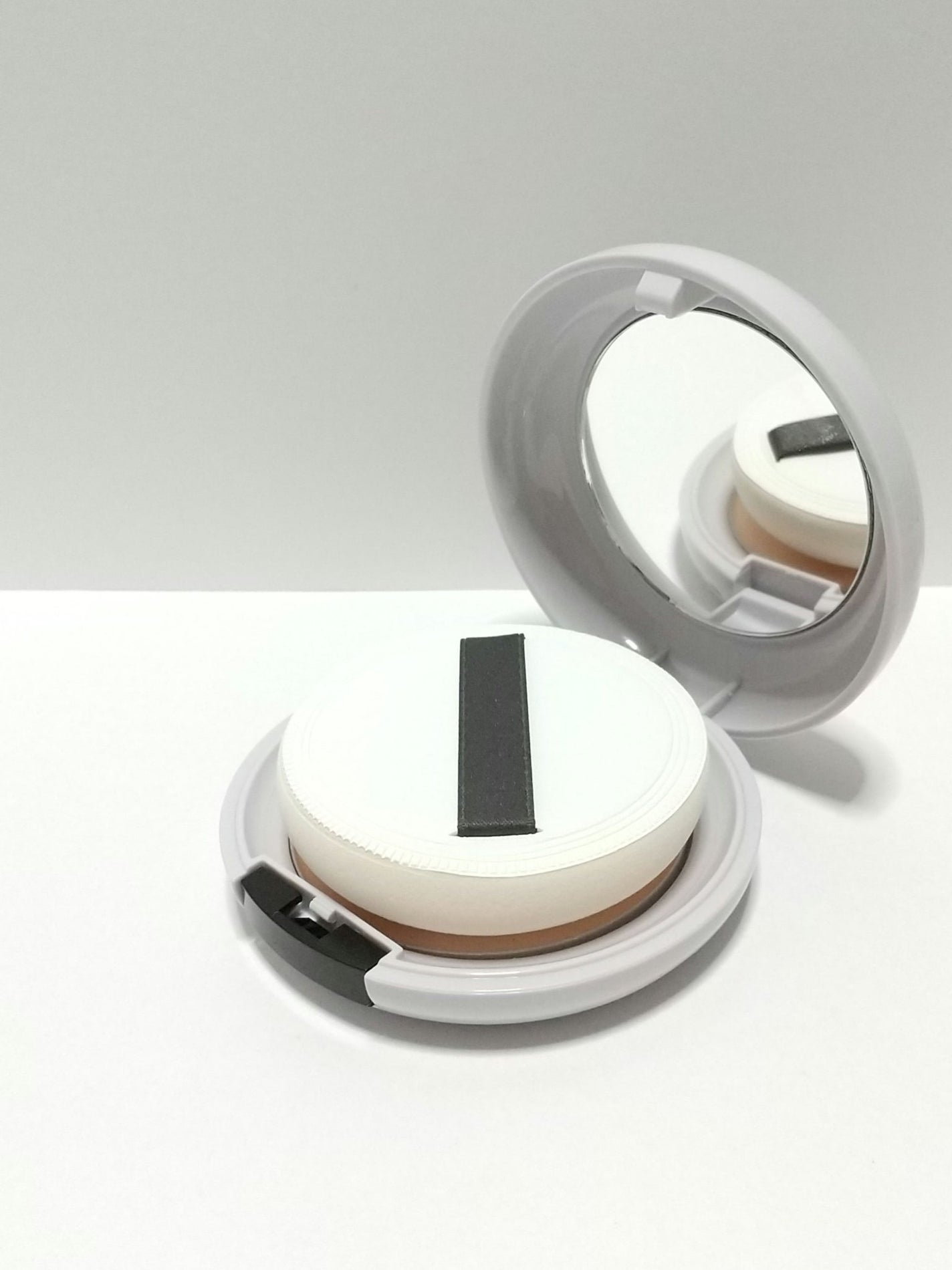 エアリータッチ アドシールドパウダー/クラブ/プレストパウダーを使ったクチコミ(2枚目)