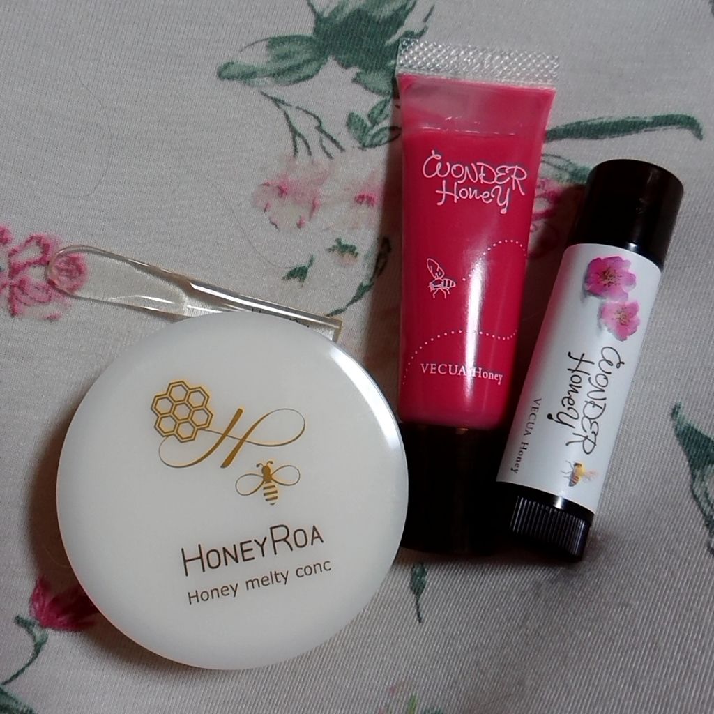 ワンダーハニー 彩り果実のリップネクター/VECUA Honey/リップグロスを使ったクチコミ(1枚目)