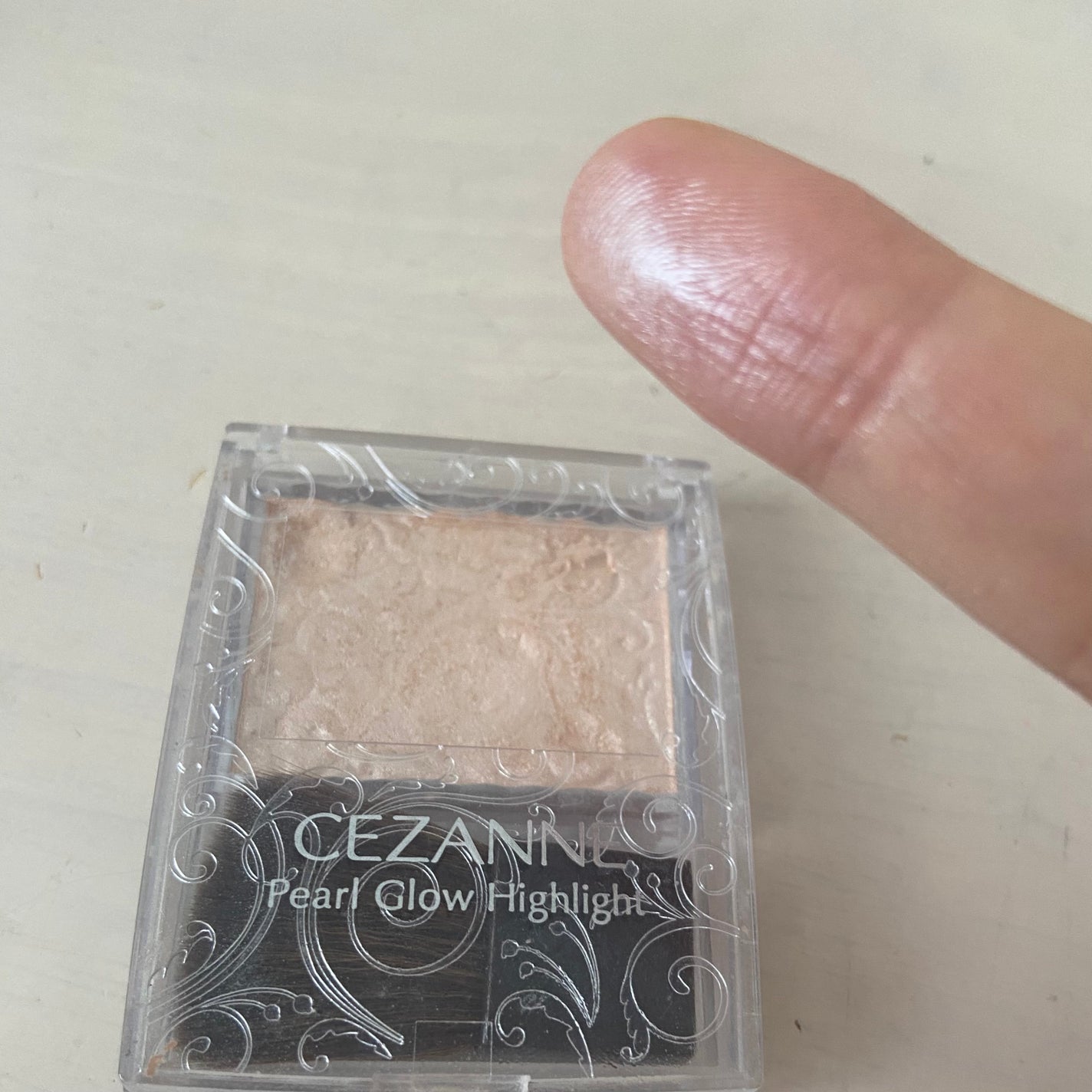 パールグロウハイライト/CEZANNE/パウダーハイライトを使ったクチコミ(1枚目)