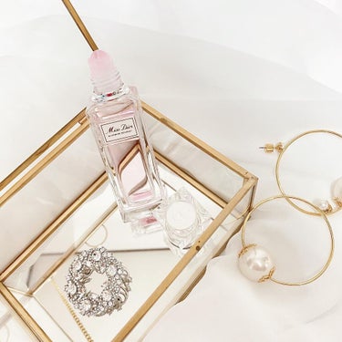 Dior Beauty Lovers on LIPS 「女性らしい甘さと、さわやかな香りを兼ね備えた「ミスディオールブ..」（1枚目）