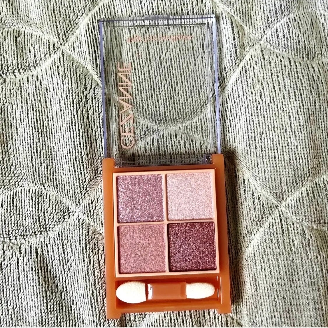 ベージュトーンアイシャドウ/CEZANNE/アイシャドウパレットを使ったクチコミ(3枚目)