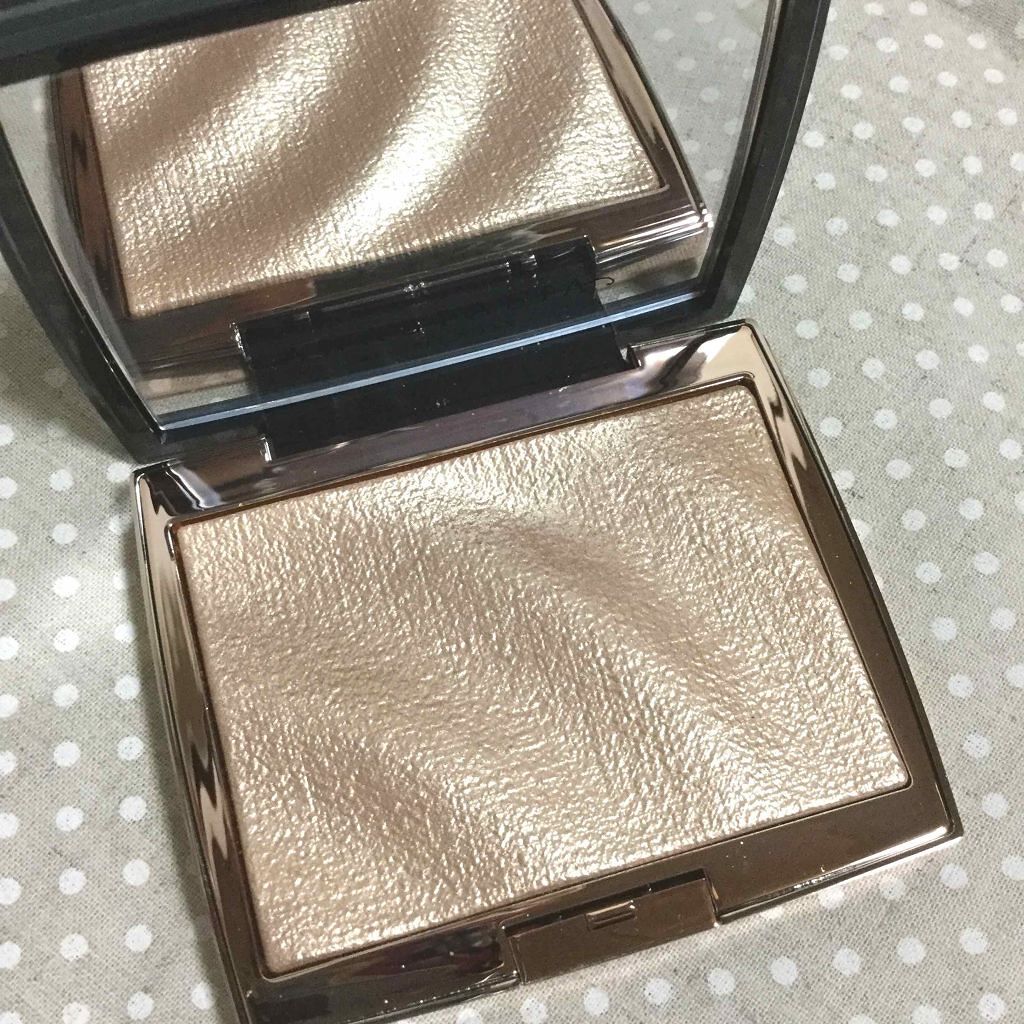 AMREZYハイライター/アナスタシア ビバリーヒルズ/パウダーハイライトを使ったクチコミ(2枚目)