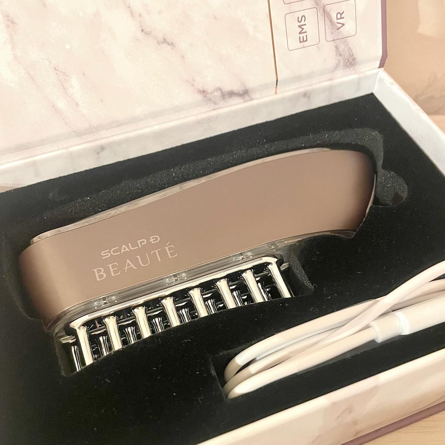 スカルプ電気ブラシ/アンファー(スカルプD)/美顔器・マッサージを使ったクチコミ(4枚目)