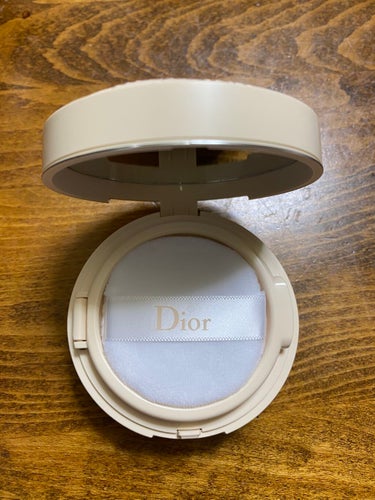 ディオールスキン フォーエヴァー クッション パウダー/Dior/ルースパウダーを使ったクチコミ（3枚目）