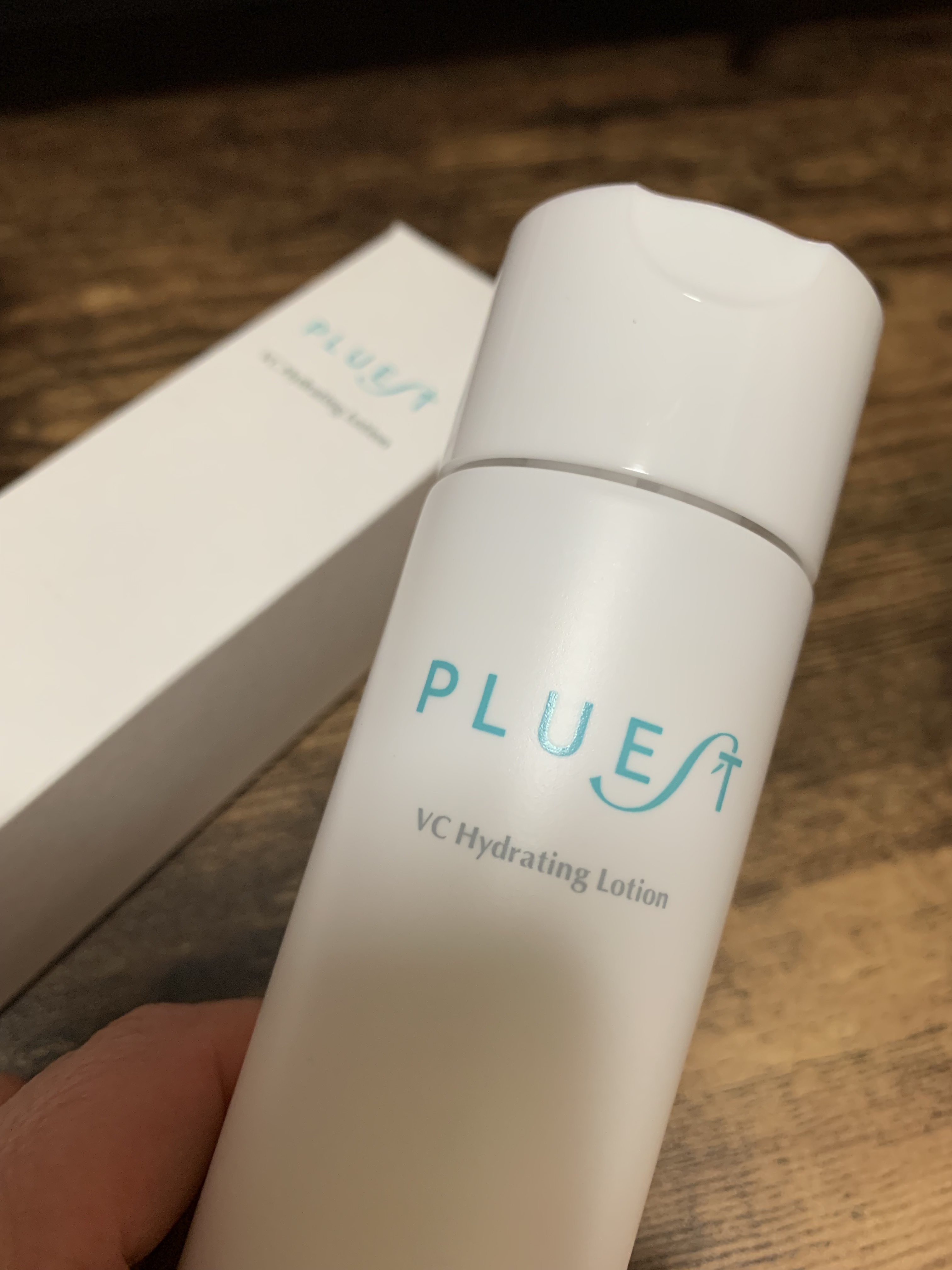 試してみた】VC ハイドレーティングローション PLUESTの効果・肌質別の