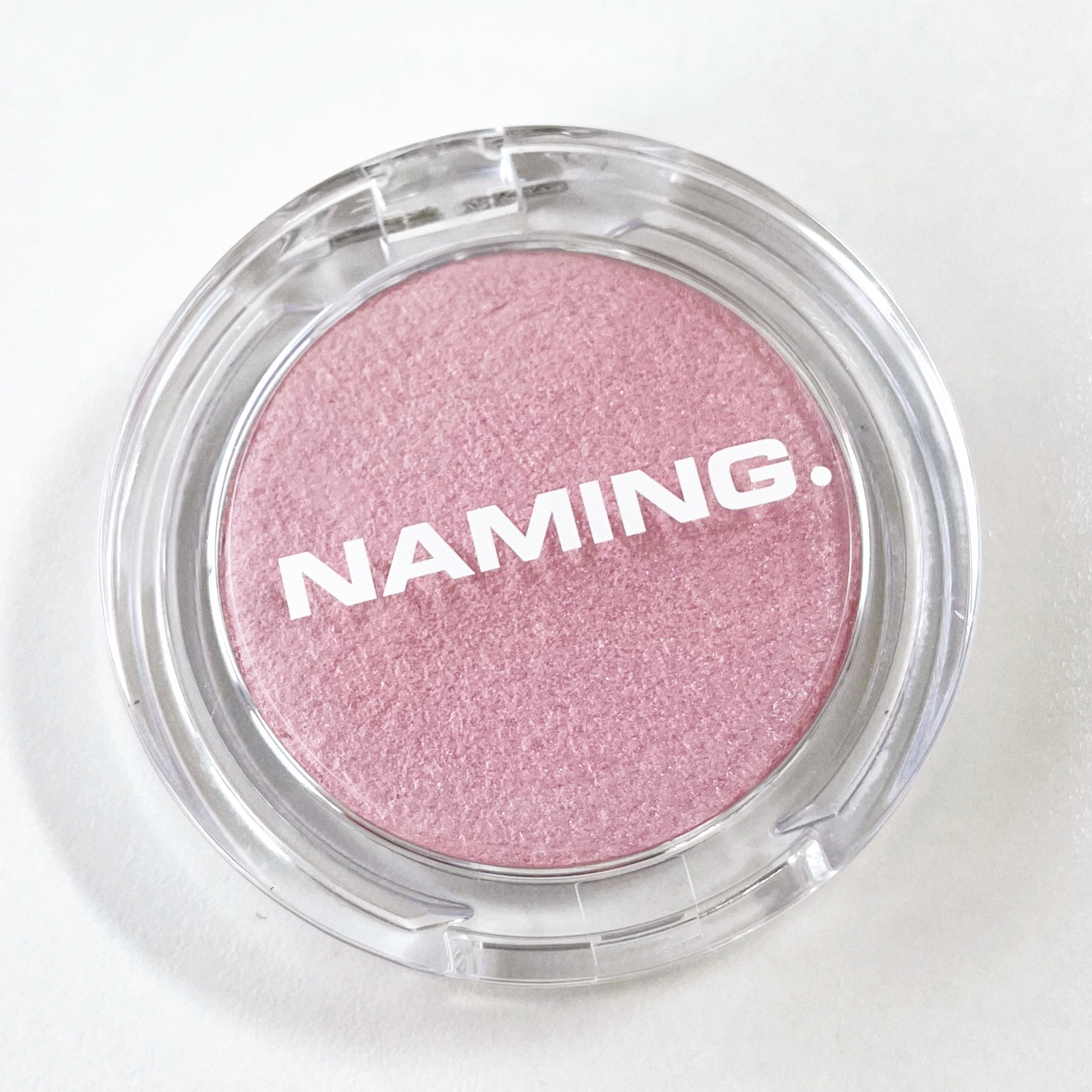 ネーミング フラッフィーベイクド ハイライター NW01/NAMING./パウダーハイライトを使ったクチコミ（2枚目）