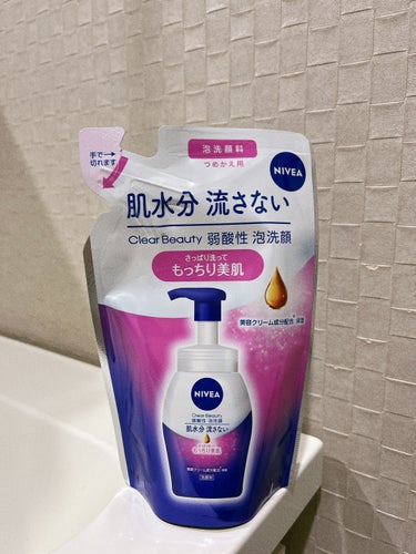 ニベア クリアビューティー弱酸性泡洗顔 もっちり美肌 詰替用 130ml/ニベア/泡洗顔を使ったクチコミ（2枚目）