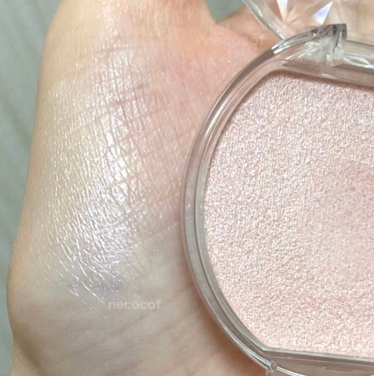 むにゅっとハイライター/キャンメイク/クリームハイライトを使ったクチコミ(4枚目)